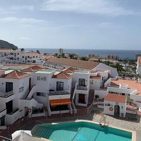 Luxury Diamantes One Bedroom شقة *