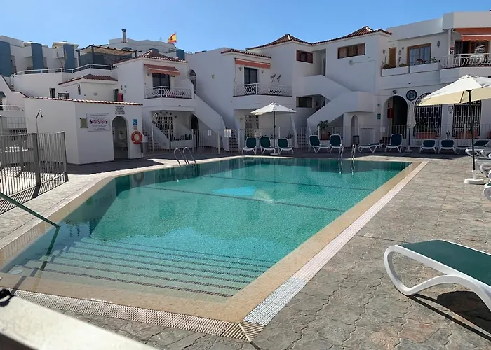 Luxury Diamantes One Bedroom *